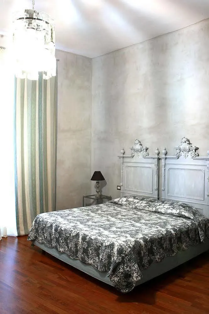 Bellezza Suites Κάλιαρι Bed and Breakfast
