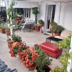 Ganaj La Terrazza Di Ganaj Couette-café Bari